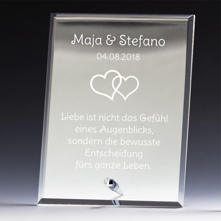acrylglas-aufsteller-mit-gravur